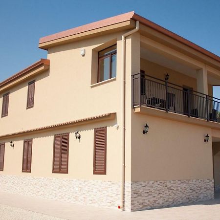 B&B Villa Virginia 리카타 외부 사진